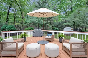 12 Valley Cir, Miller Place, NY 11764 - Photo 17