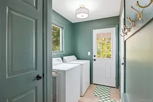 14 Flax Pond Woods Rd, Setauket, NY 11733 - Photo 23