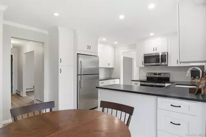 14 Flax Pond Woods Road, Setauket, NY 11733 - Photo 17