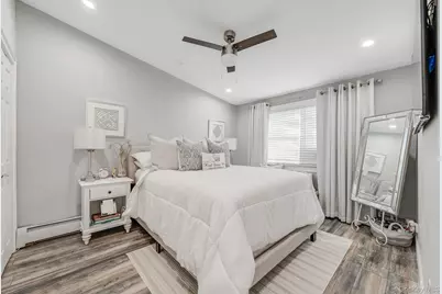 248 Arnold Avenue, West Babylon, NY 11704 - Photo 19