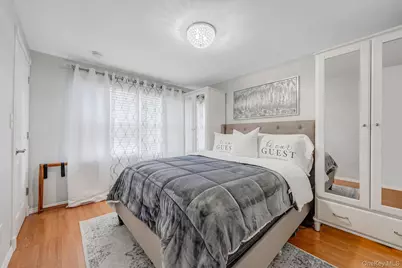 248 Arnold Avenue, West Babylon, NY 11704 - Photo 23