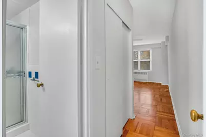 281 Garth Road #C3J, Scarsdale, NY 10583 - Photo 21