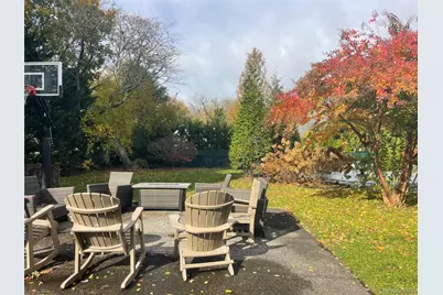 30 Lawrence Lane, Bay Shore, NY 11706 - Photo 9