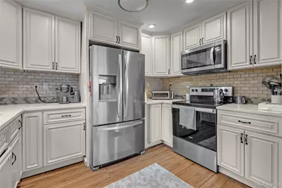 263 Melville Road, Huntington, NY 11746 - Photo 7