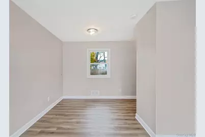 111 Merrill Street, Brentwood, NY 11717 - Photo 9