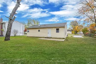 111 Merrill St, Brentwood, NY 11717 - Photo 23