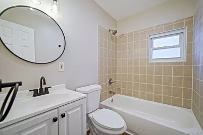 111 Merrill Street, Brentwood, NY 11717 - Photo 15