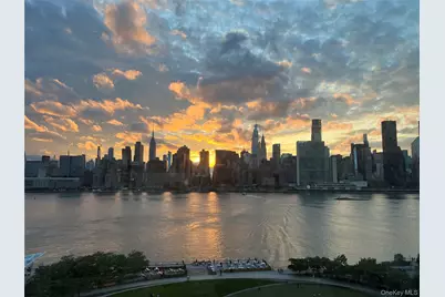 52-03 Center Boulevard #928, Long Island City, NY 11101 - Photo 13