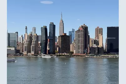 52-03 Center Boulevard #928, Long Island City, NY 11101 - Photo 11