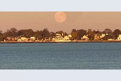 904 Dean Avenue, Bronx, NY 10465 - Photo 17