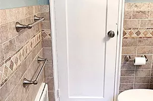 54 Lawrence Dr, White Plains, NY 10603 - Photo 31