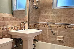 54 Lawrence Dr, White Plains, NY 10603 - Photo 29