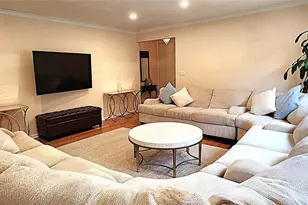 54 Lawrence Dr, White Plains, NY 10603 - Photo 9