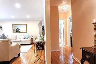 54 Lawrence Dr, White Plains, NY 10603 - Photo 3