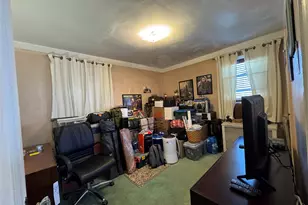 915 E 222nd St, Bronx, NY 10469 - Photo 9