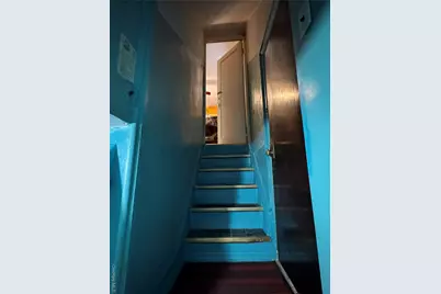 915 E 222nd Street, Bronx, NY 10469 - Photo 35