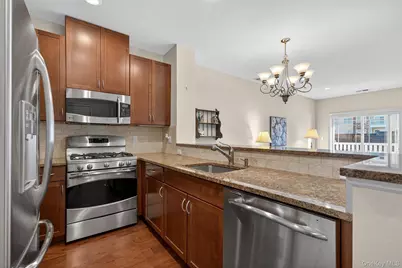 1311 Views Way, Pomona, NY 10970 - Photo 5