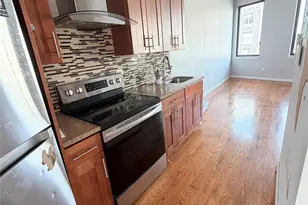 390 Broadway, Brooklyn, NY 11211 - Photo 1