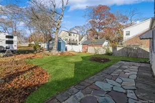 84 Riviera Dr, Mastic, NY 11950 - Photo 23