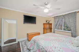 320 Woodland Ct, Coram, NY 11727 - Photo 17