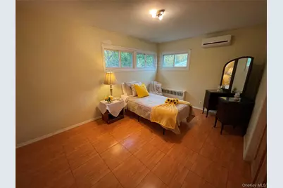 335 Alfred Street, North Babylon, NY 11703 - Photo 15