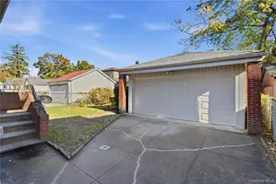 114-47 173rd St, Saint Albans, NY 11434 - Photo 3