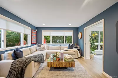 96 Oakdale Lane, East Hills, NY 11577 - Photo 9