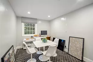 96 Oakdale Ln, East Hills, NY 11577 - Photo 27