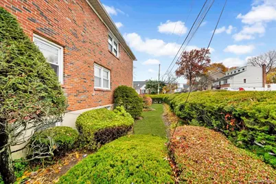 16 Rigby Street, Yonkers, NY 10704 - Photo 17