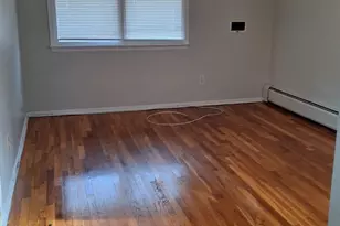 81 Kearsing Pkwy, Spring Valley, NY 10952 - Photo 11