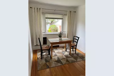 46 Beechwood Lane, New Hyde Park, NY 11040 - Photo 3