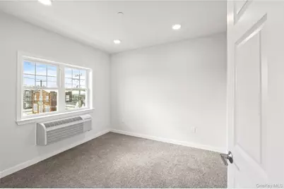 227 4th Avenue #203C, Bay Shore, NY 11706 - Photo 21