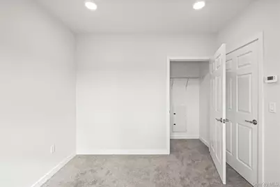 227 4th Avenue #203C, Bay Shore, NY 11706 - Photo 23