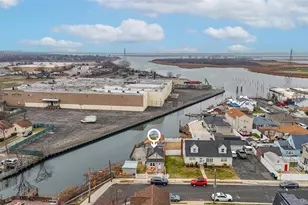 5 Chestnut Rd, Inwood, NY 11096 - Photo 9