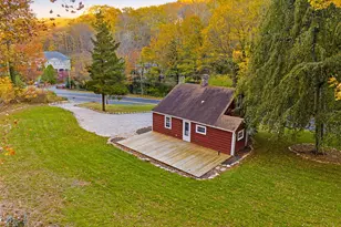 289 E Main St, Centerport, NY 11721 - Photo 21