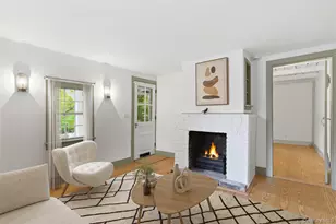 289 E Main St, Centerport, NY 11721 - Photo 9