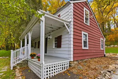 289 E Main Street, Centerport, NY 11721 - Photo 3