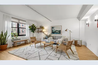 139-15 83 Ave #305, Briarwood, NY 11435 - Photo 9