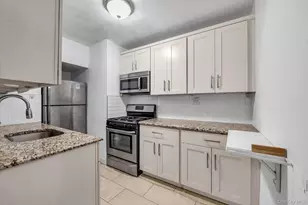 139-15 83 Ave, Briarwood, NY 11435 - Photo 15