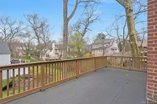 11 Beverly Pl, Larchmont, NY 10538 - Photo 25