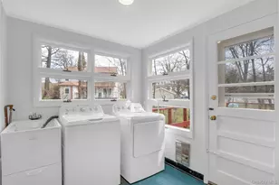 11 Beverly Pl, Larchmont, NY 10538 - Photo 17