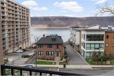 1116 Warburton Avenue #2A, Yonkers, NY 10701 - Photo 9