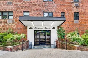 1910 S Pelham Parkway S, Bronx, NY 10461 - Photo 1