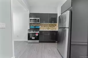 11 Cedar St, Yonkers, NY 10701 - Photo 5