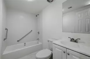 231 Sunflower Ln, Islandia, NY 11749 - Photo 25
