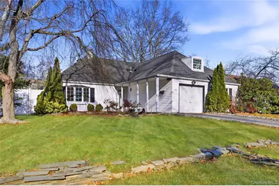 231 Sunflower Lane, Islandia, NY 11749 - Photo 3