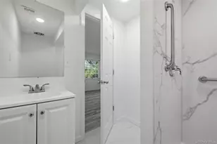 231 Sunflower Ln, Islandia, NY 11749 - Photo 21