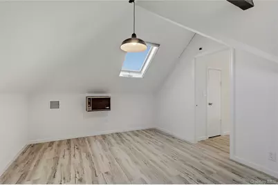 231 Sunflower Lane, Islandia, NY 11749 - Photo 27