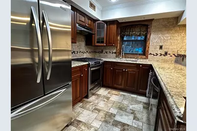 128 Bailey Court #128, Middle Island, NY 11953 - Photo 3