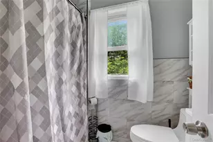 104-45 198th St, Jamaica, NY 11412 - Photo 5